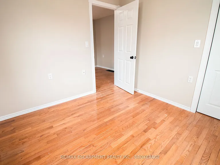539 Woodlawn Rd #1 — Photo 15