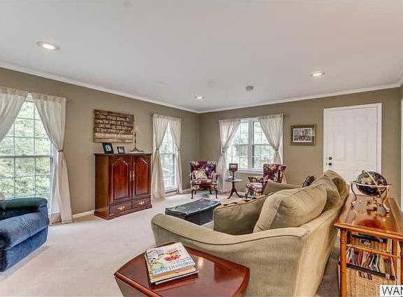 5th image of 1019 Heritage Dr