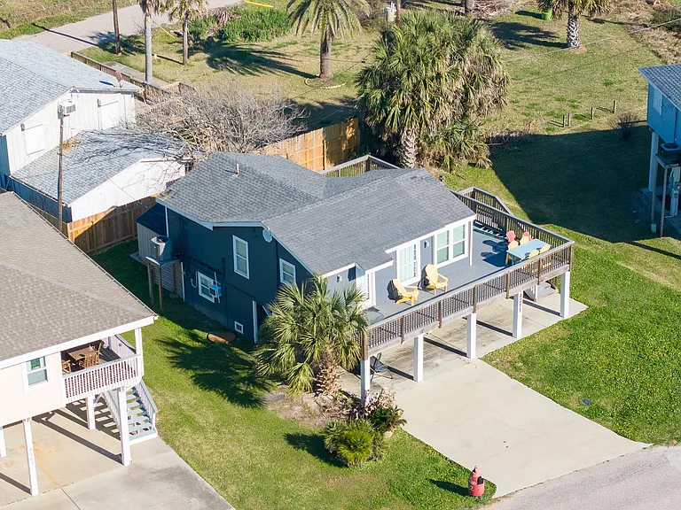 4211 Surf Dr — Photo 37