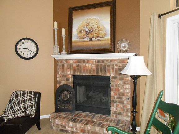 3rd image of 622 Berkley Dr