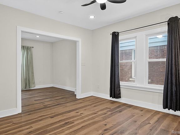 4th image of 12601 Evanston St