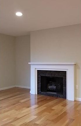 5th image of 666 Sierra Vista Ln