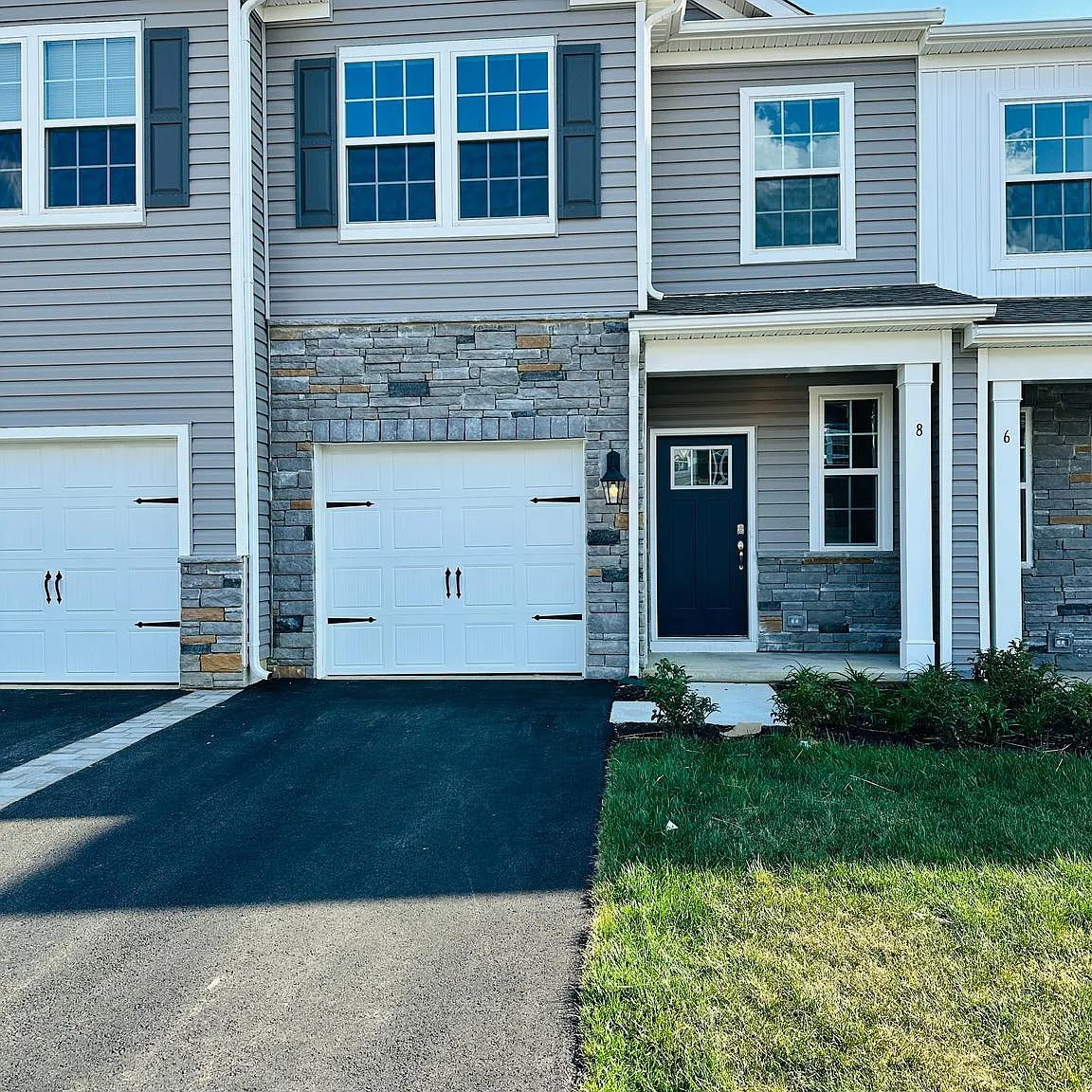 3 bed, 2.5 bath, 1500 sqft, $2,900 — Photo 1