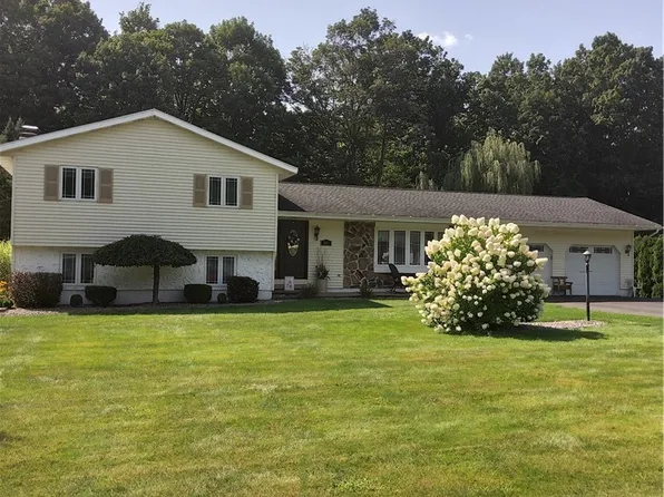 156 Northwood Cir, Rome, NY 13440