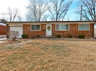 2070 Shirley Dr, Florissant, MO 63031