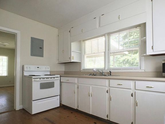 3rd image of 414 Talmadge Ave #1