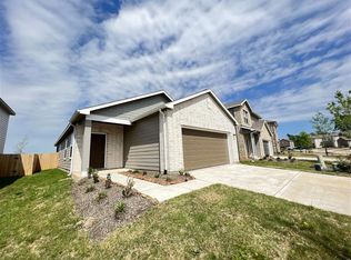680 Amesbury Rd, Montgomery, TX 77316