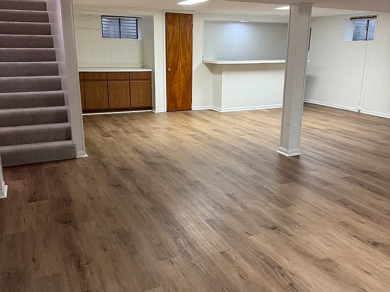 330 S Oak St — Photo 8