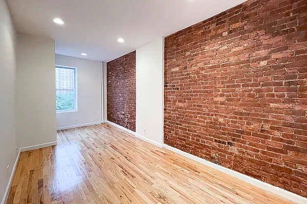 Rented by Corcoran | media 7
