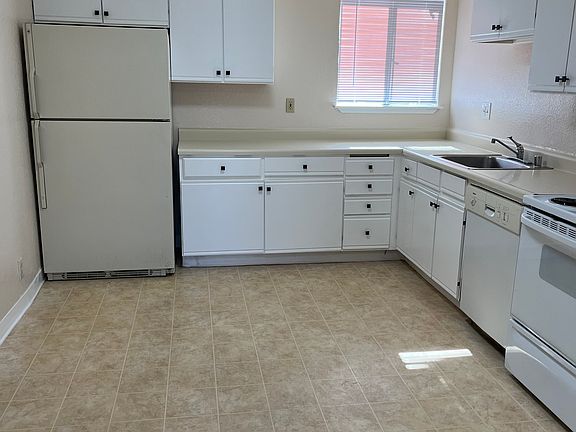 2nd image of 1091 Mi Casa Ct #20