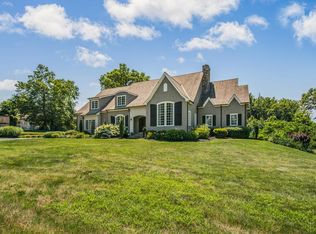 53 Eben Chamberlain Rd, Northbridge, MA 01534