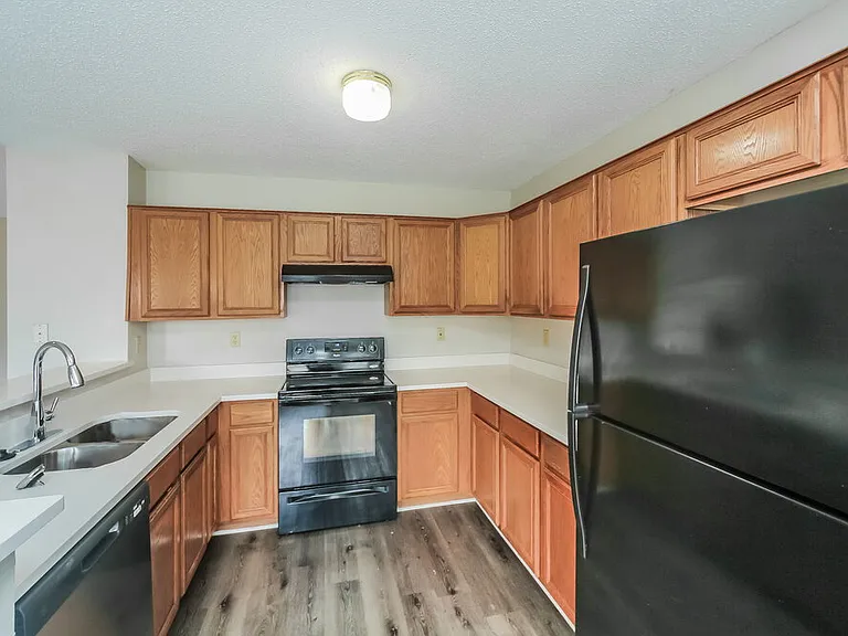 7107 Puddin Ln — Photo 8