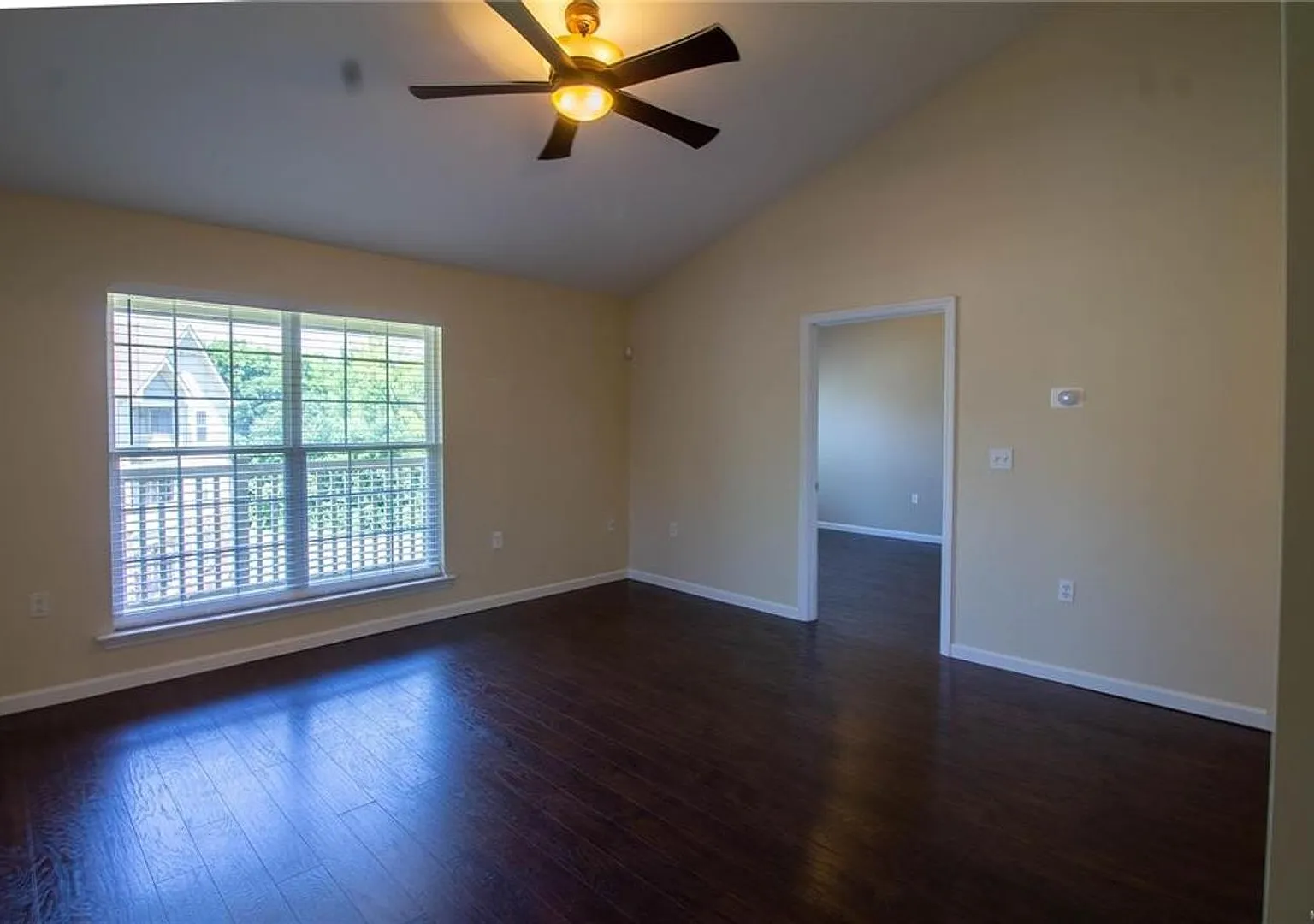 Beautiful 2 bedroom 2 bathroom condo in St. Peters — Photo 3