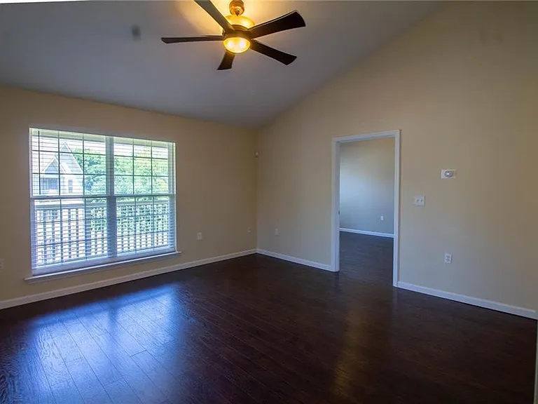 1832 Piedmont Cir — Photo 3