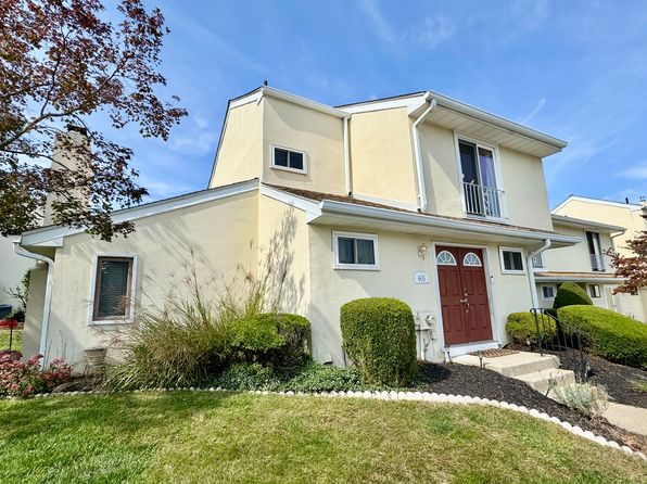 605 Hemlock Cir