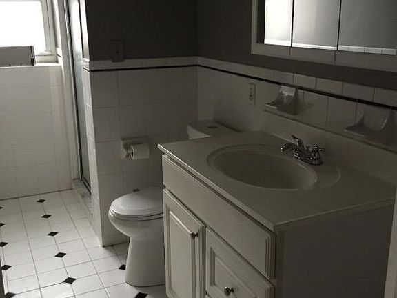 4th image of 1624 S 9th St Floor 2