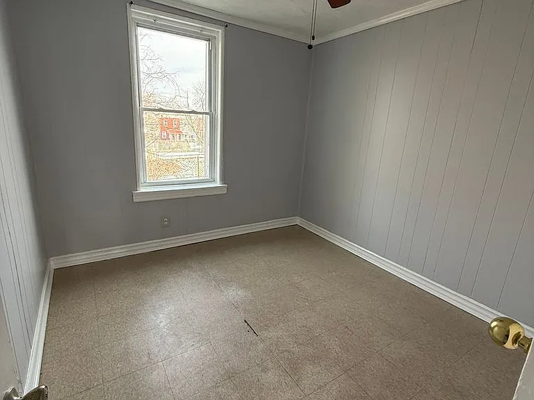 5753 N Beechwood St — Photo 28