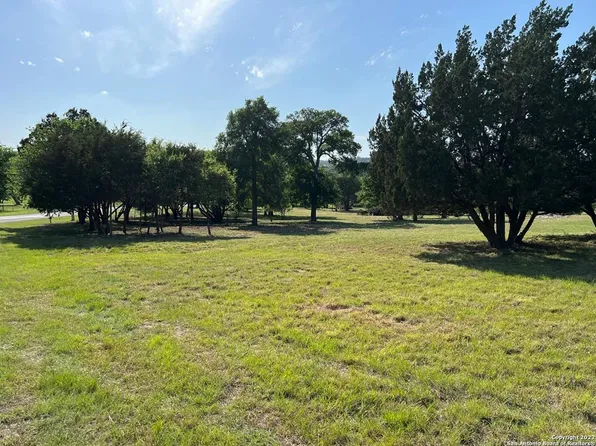200 Pecan Valley Rd, Center Point, TX 78010