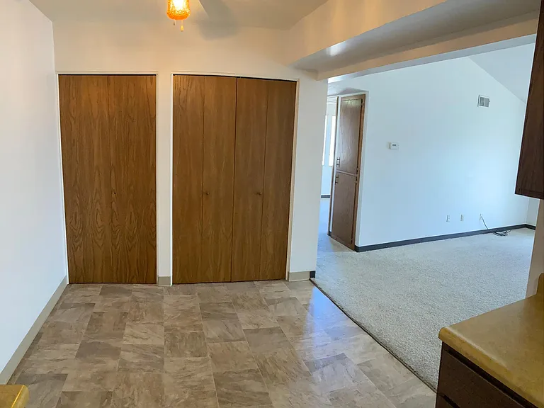 904 SW 9th Ave #9 — Photo 5