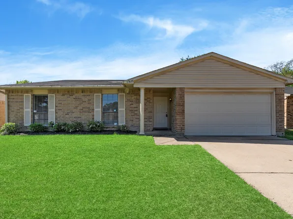 17615 Autumn Hills Dr, Houston, TX 77084