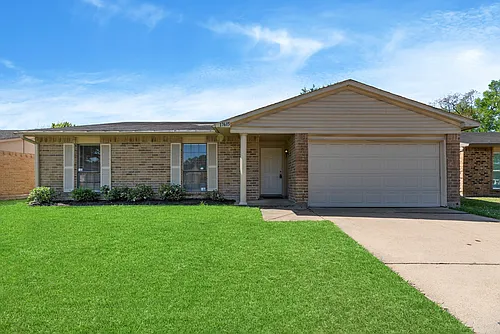 17615 Autumn Hills Dr Photo 1 17615 Autumn Hills Dr Photo 1