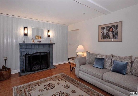 2nd image of 27 Catherine St