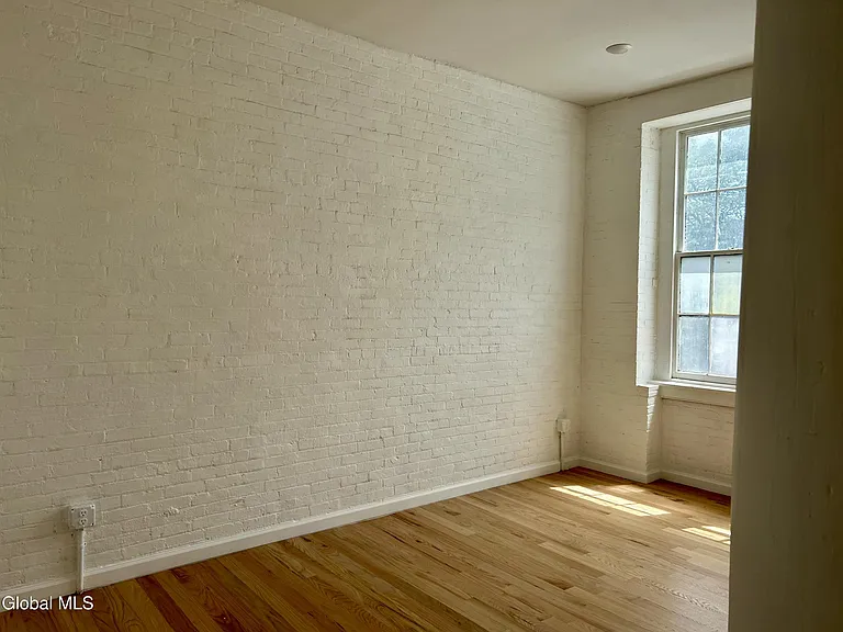 155 River St #2D — Photo 10