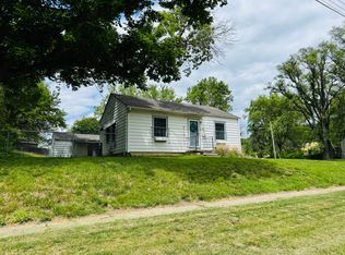 5727 College Ave, Des Moines, IA 50310