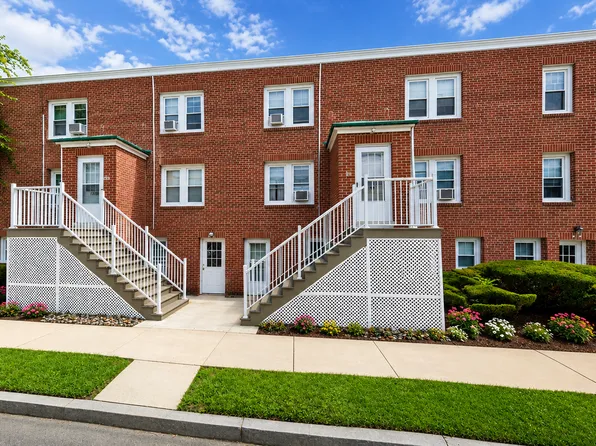 110 Leeds St, Worcester, MA 01606
