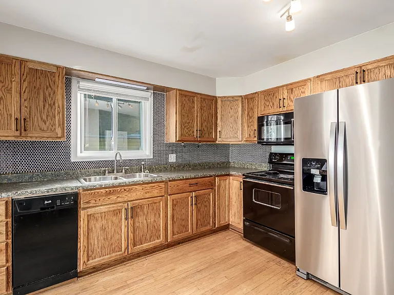 3035 S Bannock St — Photo 8