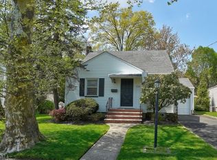 132 S Maple Ave, Springfield, NJ 07081