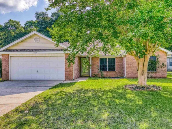 1047 Brownfield Rd, Pensacola, FL 32526
