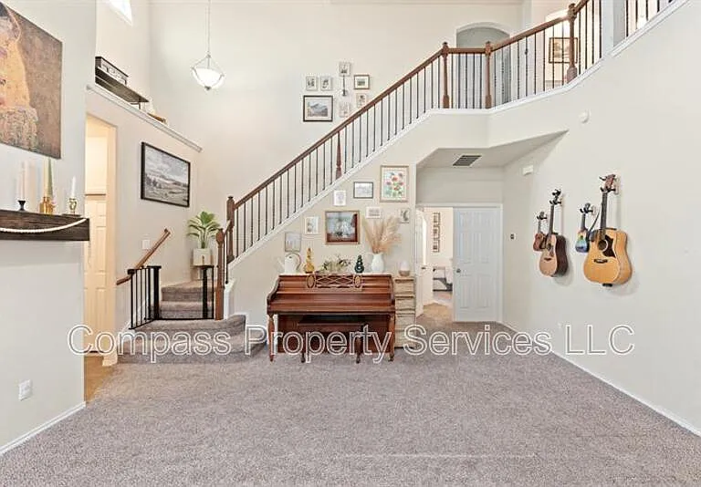 5516 Pinery Dr #5516 PINERY DR — Photo 2