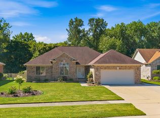 31146 Golden Oak Ct, Chesterfield, MI 48047