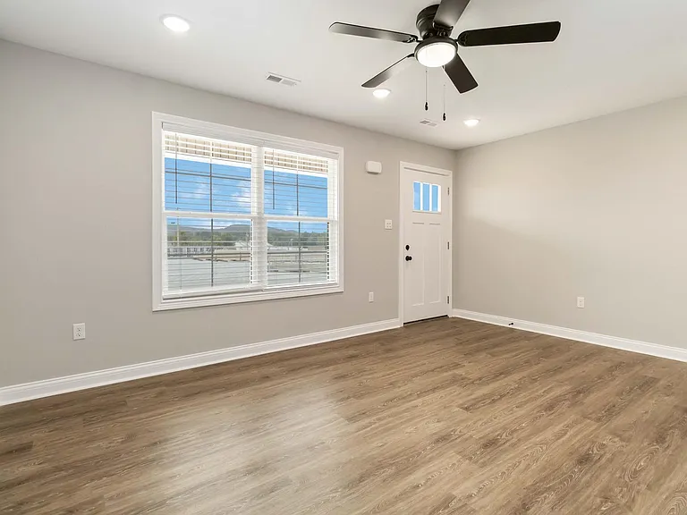 418 Nandino Cir #418 — Photo 9