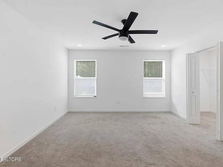 6513 Cara Cade Ln — Photo 23