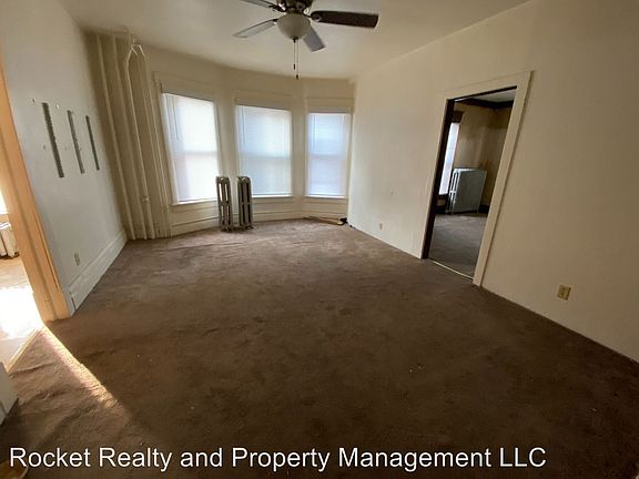 4th image of 808 E Court St APT 1