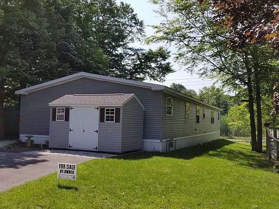 2nd image of 451 Holly Park Dr