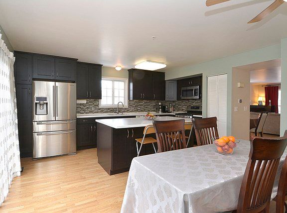 4th image of 1636 Fox Run Dr #1636