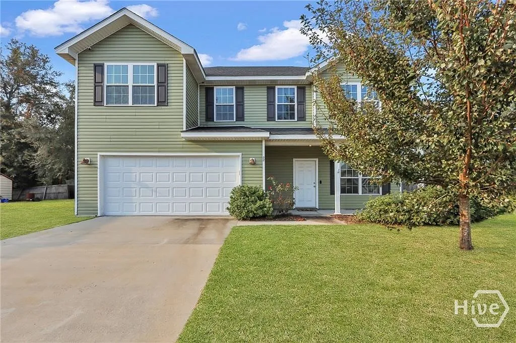 4 bed, 2.5 bath, 2197 sqft, $2,200 — Photo 1