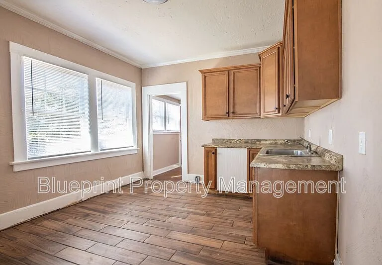 644 Alabama Ave SW — Photo 6