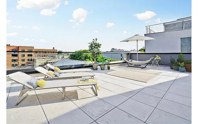 Sold by Douglas Elliman | media 24