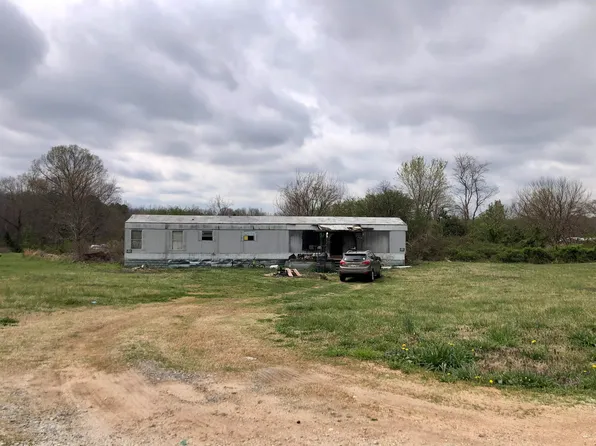 114 Jamyn Ct, Cowpens, SC 29330