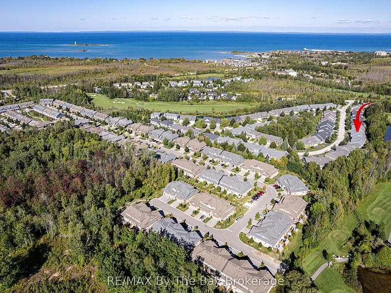 32 Green Briar Dr — Photo 32
