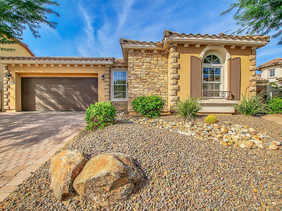 1st image of 18445 W Sunnyslope Ln