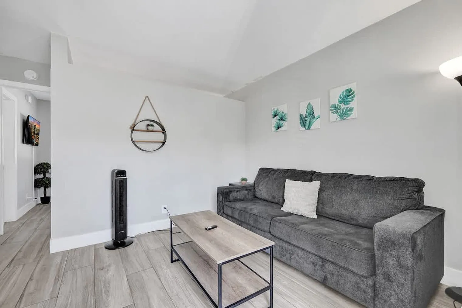 1 bed, 1.0 bath, 613 sqft, $2,666 — Photo 4