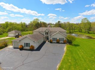 5N480 Robin Ln, Wayne, IL 60184