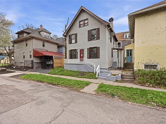 3rd image of 957 W Delavan Ave #S