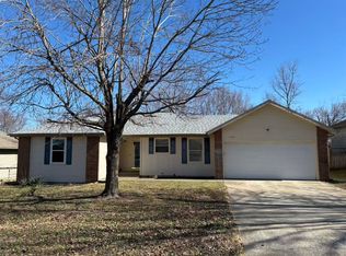 5726 S Ferguson Ave, Springfield, MO 65810