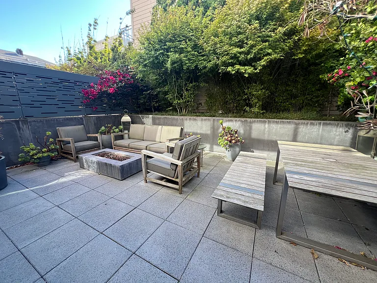 1501 Filbert St #Townhouse 1B — Photo 30
